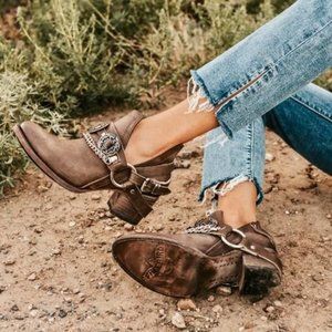 Freebird by Steven Mystic Leather Ankle Booties Boots Brown Grey Sz 8